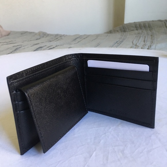 Leather wallet - Picture 7 of 8